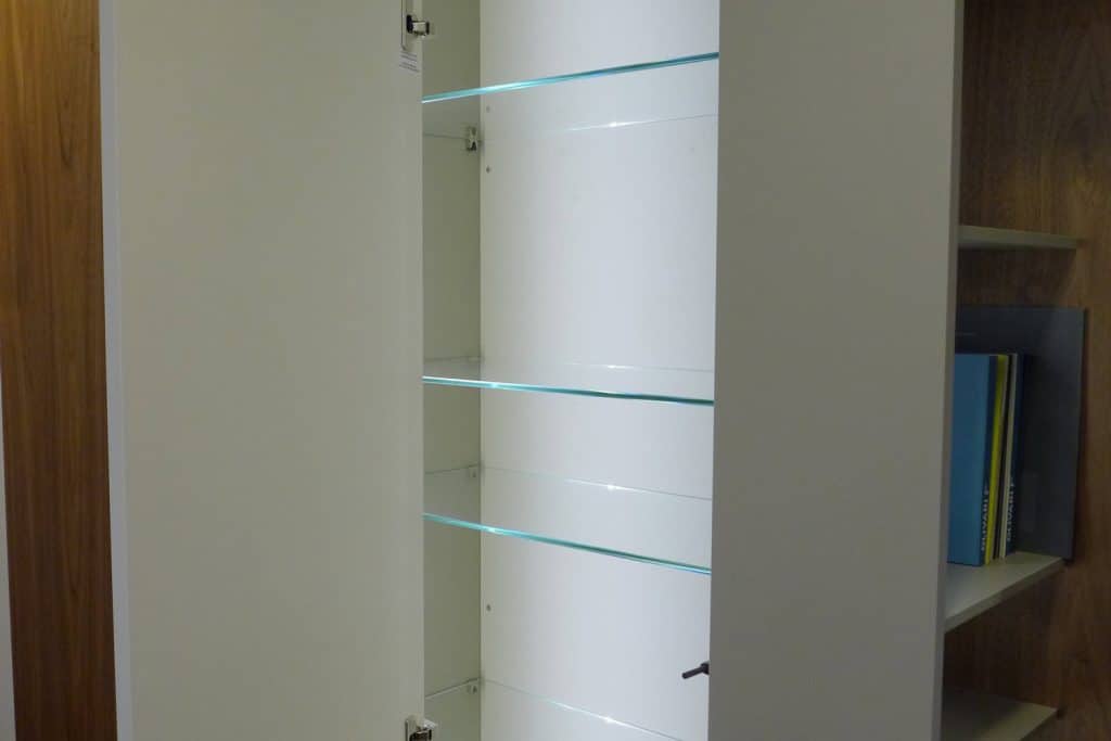 Detalle del sistema Roomy de Caccaro instalado en exposición Kitchen in.