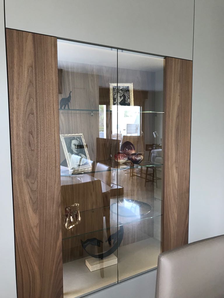 Sistema Roomy de Caccaro instalado en proyecto de Kitchen in.
